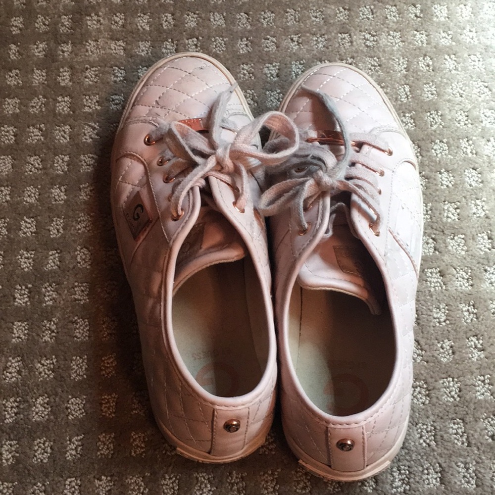 Guess, Woman’s size 9.5 pink and gold